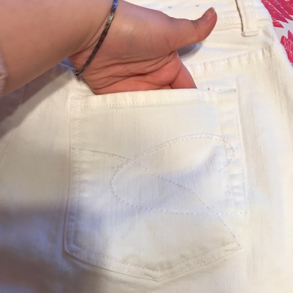 Chico’s denim skirt 🔴 (3 for $20) - Picture 3 of 10